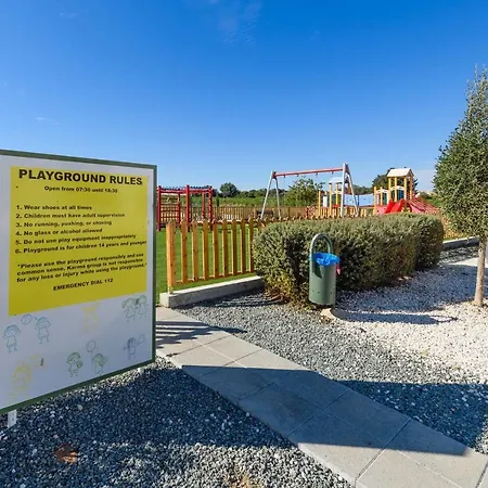 Mythical Sands Apartament *